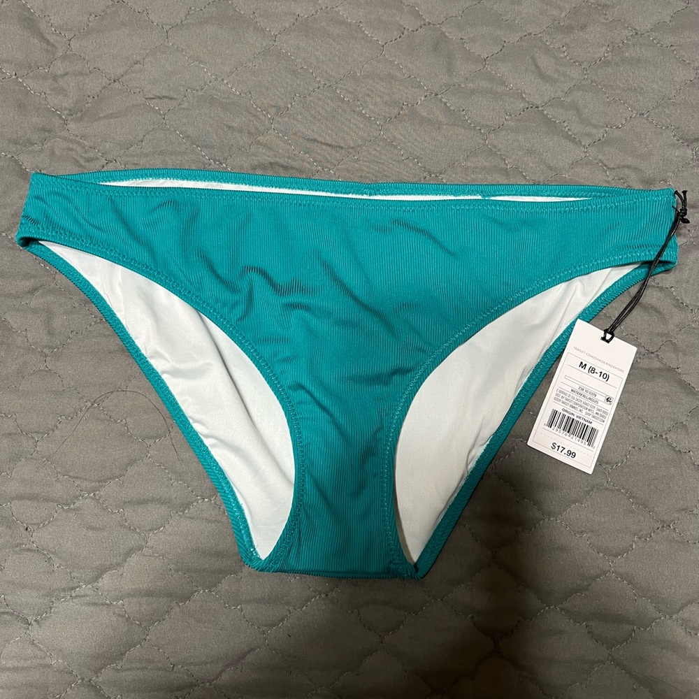 Brand new Shade Shore moderate coverage bikini bottom, size M